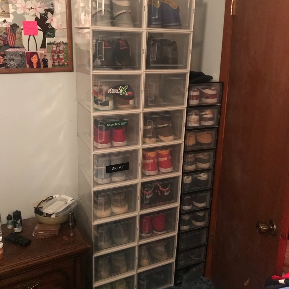 I’m looking to sell off my sneaker collection. size 11 and 11.5